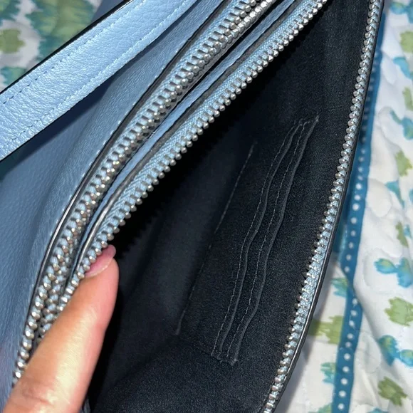 Coach Crossbody - Picture 7 of 8